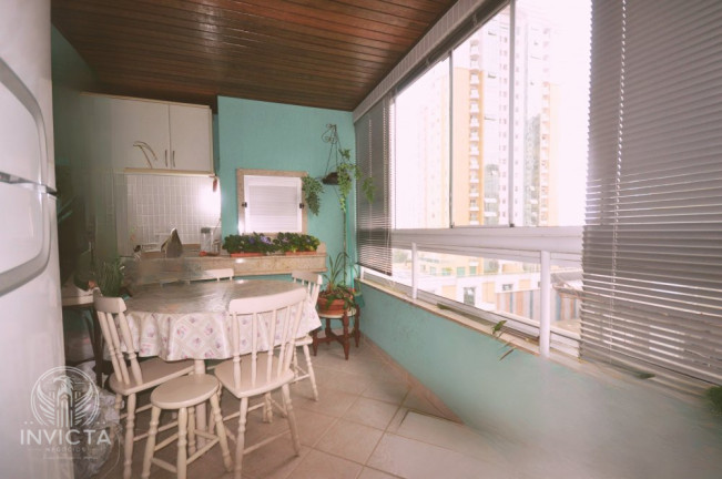 Apartamento com 3 Quartos à Venda, 100 m² em Centro - Balneário Camboriú
