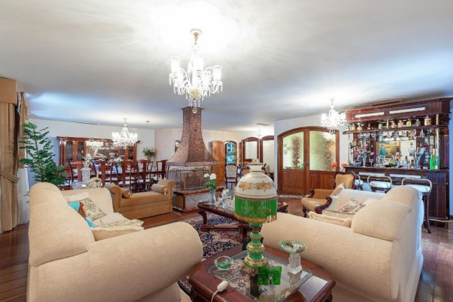 Imagem Casa com 4 Quartos à Venda, 725 m² em Vila Assunção - Porto Alegre Imagem Casa com 4 Quartos à Venda, 725 m² em Vila Assunção - Porto Alegre