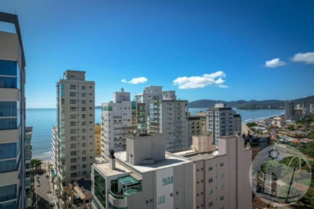 Apartamento com 3 Quartos à Venda, 120 m² em Meia Praia - Itapema