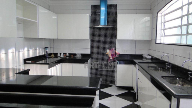 Imagem Sobrado com 4 Quartos à Venda, 270 m² em Jardim Cordeiro - São Paulo Imagem Sobrado com 4 Quartos à Venda, 270 m² em Jardim Cordeiro - São Paulo