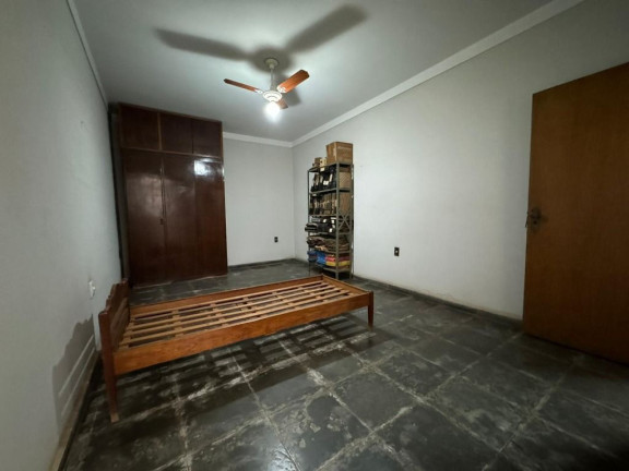 Imagem Casa com 3 Quartos à Venda, 210 m² em Setor Campinas - Goiânia Imagem Casa com 3 Quartos à Venda, 210 m² em Setor Campinas - Goiânia