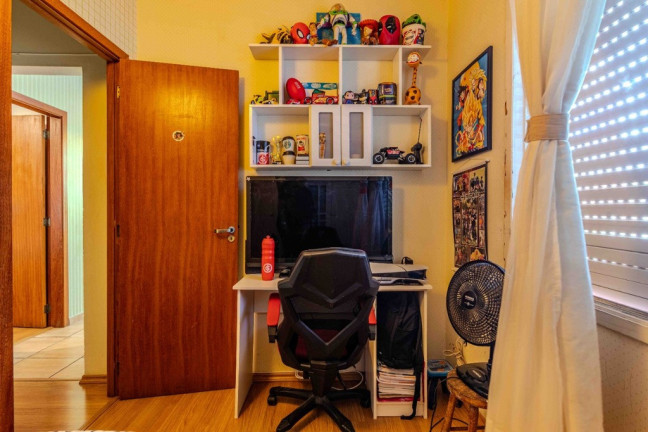 Imagem Casa com 4 Quartos à Venda, 250 m² em São João - Porto Alegre Imagem Casa com 4 Quartos à Venda, 250 m² em São João - Porto Alegre
