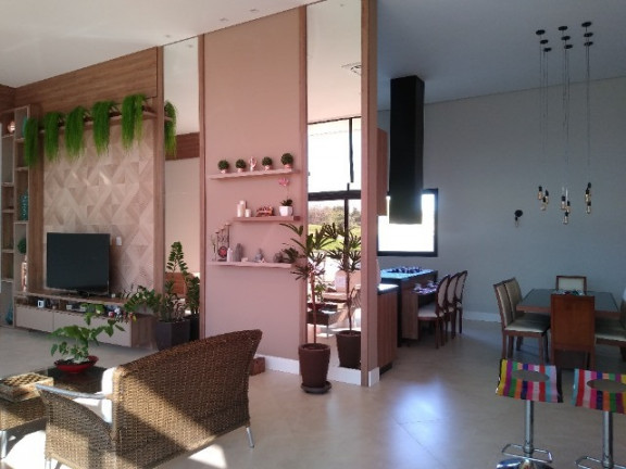Imagem Imóvel com 3 Quartos à Venda, 400 m² em Medeiros - Jundiaí Imagem Imóvel com 3 Quartos à Venda, 400 m² em Medeiros - Jundiaí