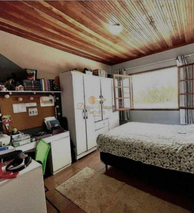 Imagem Casa com 4 Quartos à Venda, 250 m² em Jardim Salaco - Teresópolis Imagem Casa com 4 Quartos à Venda, 250 m² em Jardim Salaco - Teresópolis