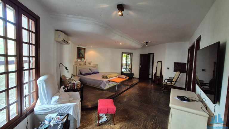 Imagem Casa com 5 Quartos à Venda, 600 m² em São Francisco - Niterói Imagem Casa com 5 Quartos à Venda, 600 m² em São Francisco - Niterói