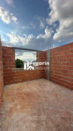 Imagem Sobrado com 3 Quartos à Venda, 131 m² em Maria Antonieta - Pinhais