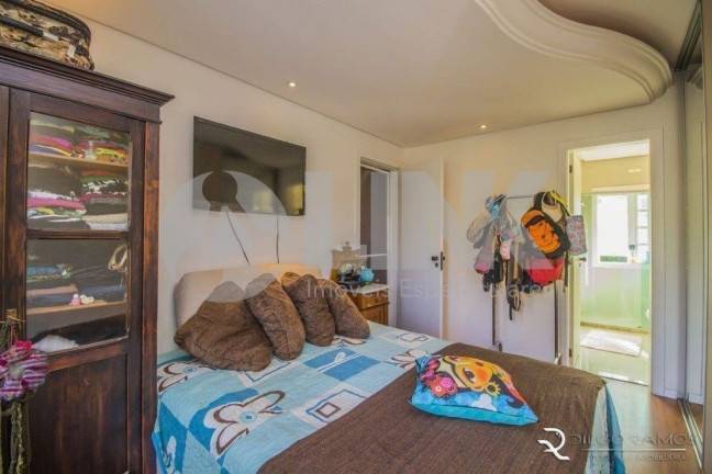 Imagem Imóvel com 3 Quartos à Venda, 280 m² em Chácara Das Pedras - Porto Alegre Imagem Imóvel com 3 Quartos à Venda, 280 m² em Chácara Das Pedras - Porto Alegre