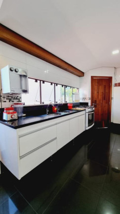 Imagem Casa de Condomínio com 8 Quartos à Venda, 390 m² em Horto Florestal - Salvador