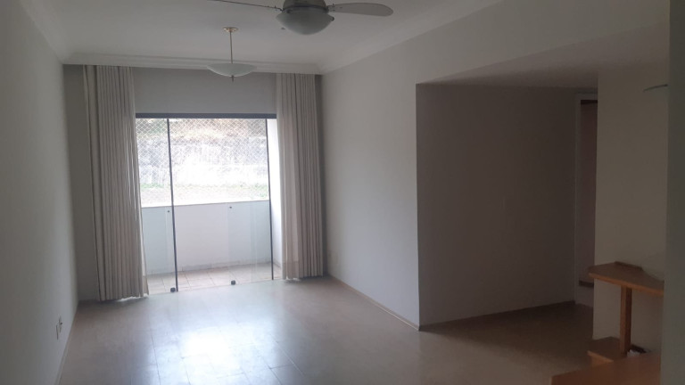 Imagem Apartamento com 3 Quartos à Venda, 102 m² em Vila Paraíba - Guaratinguetá