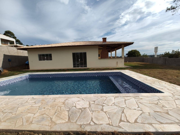 Chácara com 3 Quartos à Venda, 1.242 m² em Piratuba - Ibiúna
