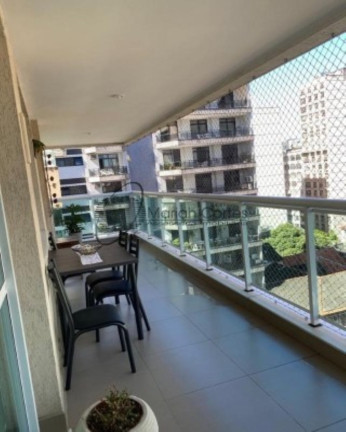 Imagem Imóvel com 3 Quartos à Venda, em Icaraí - Niterói Imagem Imóvel com 3 Quartos à Venda, em Icaraí - Niterói