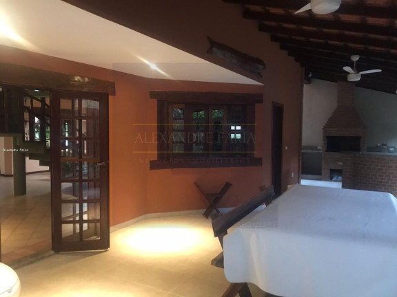 Imagem Casa com 3 Quartos para Temporada, 250 m² em Baleia - São Sebastião