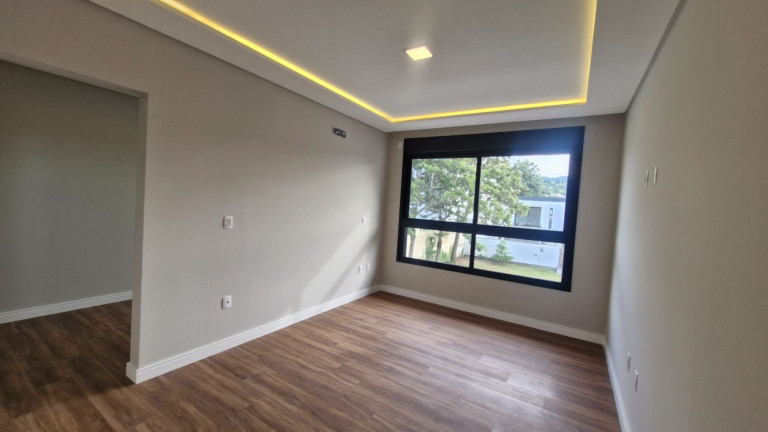 Imagem Casa com 3 Quartos à Venda, 214 m² em Ingleses - Florianópolis Imagem Casa com 3 Quartos à Venda, 214 m² em Ingleses - Florianópolis