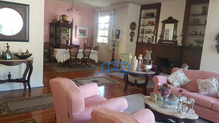 Imagem Casa com 4 Quartos à Venda, 292 m² em Centro - Petrópolis Imagem Casa com 4 Quartos à Venda, 292 m² em Centro - Petrópolis