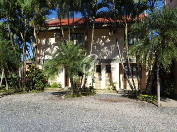 Imagem Sobrado com 2 Quartos para Temporada, em Bombas - Bombinhas Imagem Sobrado com 2 Quartos para Temporada, em Bombas - Bombinhas