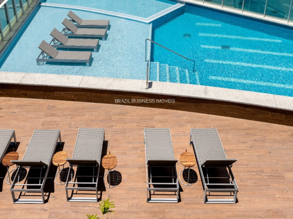 Imagem Imóvel com 3 Quartos à Venda, 212 m² em Barra Sul - Balneário Camboriú Imagem Imóvel com 3 Quartos à Venda, 212 m² em Barra Sul - Balneário Camboriú
