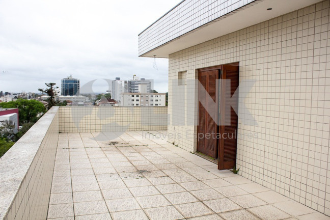 Imagem Imóvel com 3 Quartos à Venda, 251 m² em Vila Ipiranga - Porto Alegre