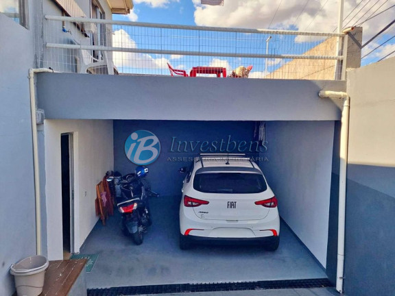 Imagem Casa com 4 Quartos à Venda, 190 m² em Novo Mundo - Curitiba Imagem Casa com 4 Quartos à Venda, 190 m² em Novo Mundo - Curitiba