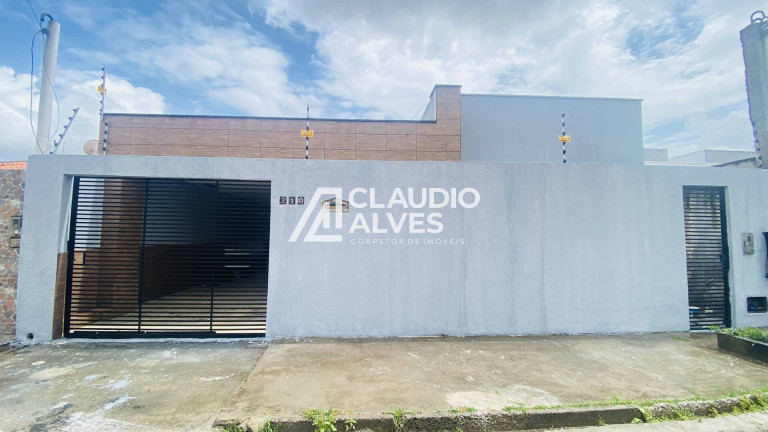 Imagem Casa com 5 Quartos à Venda, 300 m² em Conceição - Feira De Santana Imagem Casa com 5 Quartos à Venda, 300 m² em Conceição - Feira De Santana