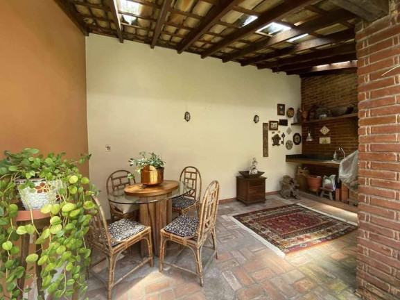Imagem Casa com 4 Quartos à Venda, 270 m² em Jardim Peri Peri - São Paulo