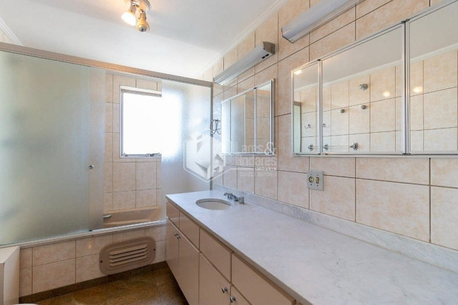 Imagem Apartamento com 3 Quartos à Venda, 227 m² em Itaim Bibi - São Paulo Imagem Apartamento com 3 Quartos à Venda, 227 m² em Itaim Bibi - São Paulo