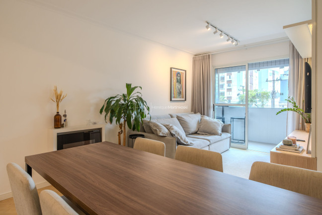 Imagem Apartamento com 3 Quartos à Venda, 78 m² em Batel - Curitiba Imagem Apartamento com 3 Quartos à Venda, 78 m² em Batel - Curitiba