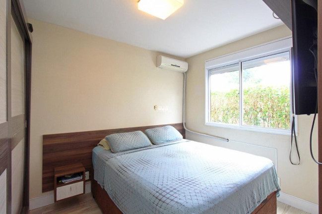 Imagem Imóvel com 3 Quartos à Venda, 61 m² em Cavalhada - Porto Alegre Imagem Imóvel com 3 Quartos à Venda, 61 m² em Cavalhada - Porto Alegre