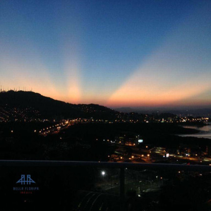 Imagem Apartamento com 1 Quarto à Venda, 56 m² em Itacorubi - Florianópolis Imagem Apartamento com 1 Quarto à Venda, 56 m² em Itacorubi - Florianópolis