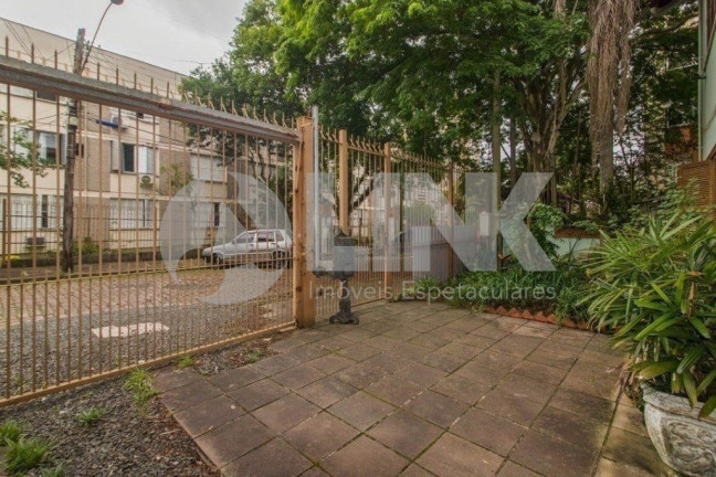 Imagem Casa com 4 Quartos à Venda, 250 m² em Passo Da Areia - Porto Alegre Imagem Casa com 4 Quartos à Venda, 250 m² em Passo Da Areia - Porto Alegre
