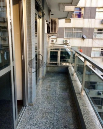 Imagem Imóvel com 4 Quartos à Venda, 220 m² em Icaraí - Niterói Imagem Imóvel com 4 Quartos à Venda, 220 m² em Icaraí - Niterói