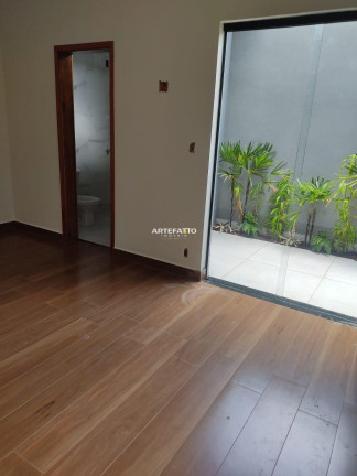 Imagem Casa com 2 Quartos à Venda, 75 m² Imagem Casa com 2 Quartos à Venda, 75 m²