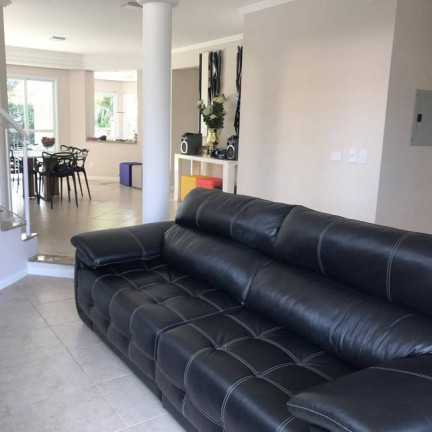 Imagem Casa com 5 Quartos à Venda, 373 m² em Jurerê - Florianópolis Imagem Casa com 5 Quartos à Venda, 373 m² em Jurerê - Florianópolis