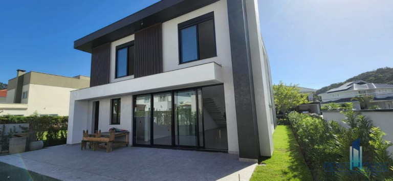Imagem Casa de Condomínio com 5 Quartos à Venda, 382 m² em Praia Brava De Itajaí - Itajaí