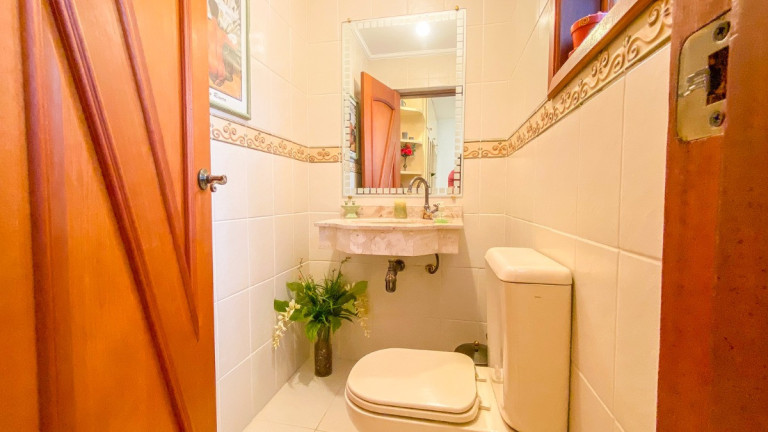 Imagem Casa com 5 Quartos à Venda, 275 m² em Cambuci - São Paulo Imagem Casa com 5 Quartos à Venda, 275 m² em Cambuci - São Paulo