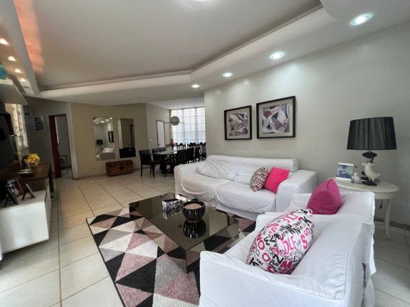 Imagem Casa com 5 Quartos à Venda, 480 m² em São Cristóvão - Teresina Imagem Casa com 5 Quartos à Venda, 480 m² em São Cristóvão - Teresina
