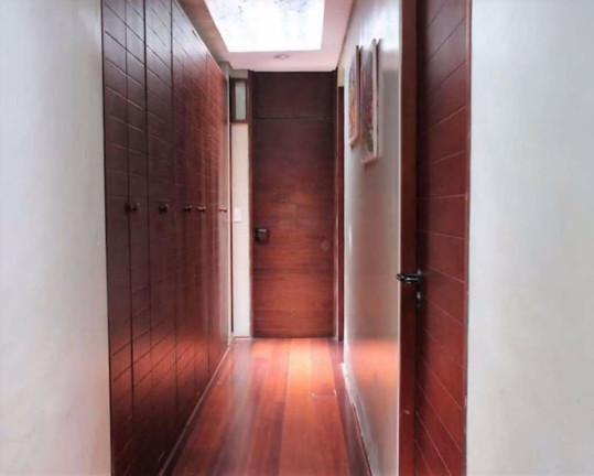 Imagem Casa à Venda ou Locação, em Pousada Dos Bandeirantes - Carapicuíba Imagem Casa à Venda ou Locação, em Pousada Dos Bandeirantes - Carapicuíba
