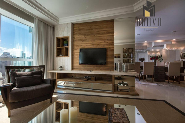 Imagem Apartamento com 3 Quartos à Venda, 217 m² em Centro - Balneário Camboriú