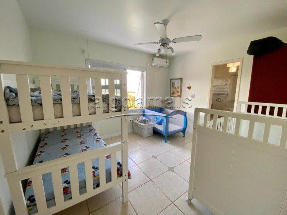 Imagem Casa com 4 Quartos à Venda, 217 m² em Centro - Xangri-lá Imagem Casa com 4 Quartos à Venda, 217 m² em Centro - Xangri-lá