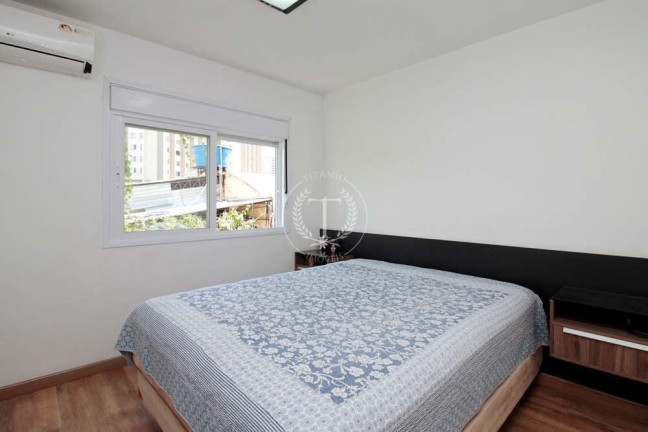 Imagem Casa com 3 Quartos à Venda, 149 m² em Jardim Taquaral - São Paulo Imagem Casa com 3 Quartos à Venda, 149 m² em Jardim Taquaral - São Paulo