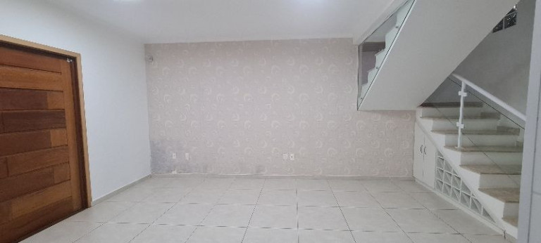 Imagem Sobrado com 3 Quartos à Venda, em Anhangabaú - Jundiaí Imagem Sobrado com 3 Quartos à Venda, em Anhangabaú - Jundiaí