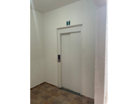 Imagem Apartamento com 2 Quartos à Venda, 40 m² em Itaquera - São Paulo