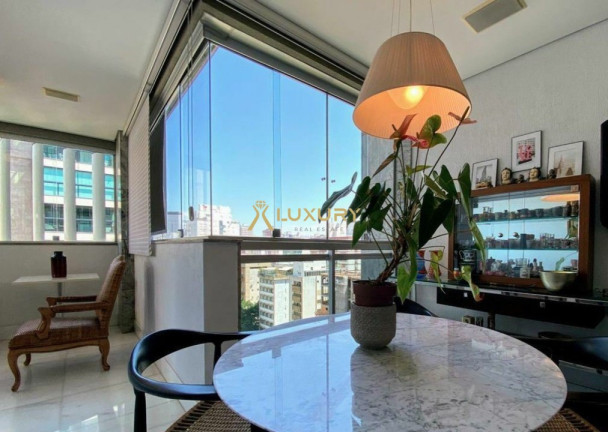 Imagem Imóvel com 4 Quartos à Venda, 230 m² em Lourdes - Belo Horizonte Imagem Imóvel com 4 Quartos à Venda, 230 m² em Lourdes - Belo Horizonte