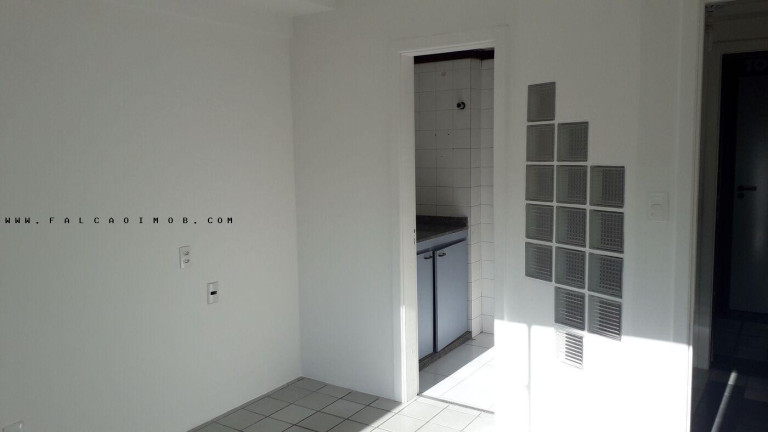 Imagem Sala Comercial à Venda, 25 m² em Caminho Das árvores - Salvador