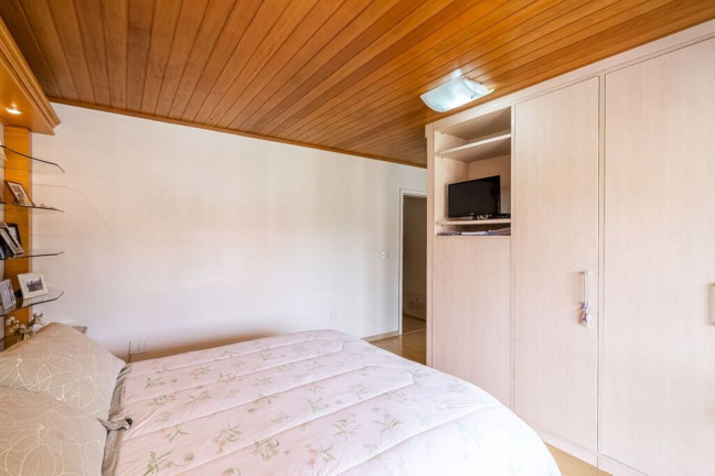 Imagem Casa com 4 Quartos à Venda, 285 m² em Espírito Santo - Porto Alegre