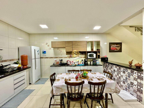 Imagem Sobrado com 3 Quartos à Venda, 191 m² em Morrinhos - Guarujá Imagem Sobrado com 3 Quartos à Venda, 191 m² em Morrinhos - Guarujá