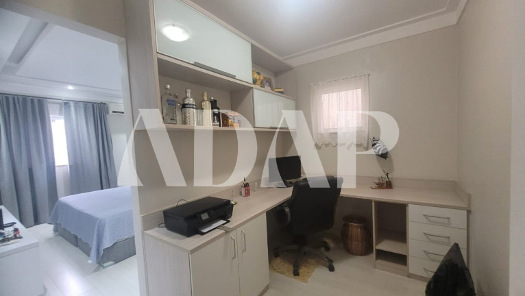 Imagem Casa com 3 Quartos à Venda, 273 m² em Vargem Pequena - Rio De Janeiro