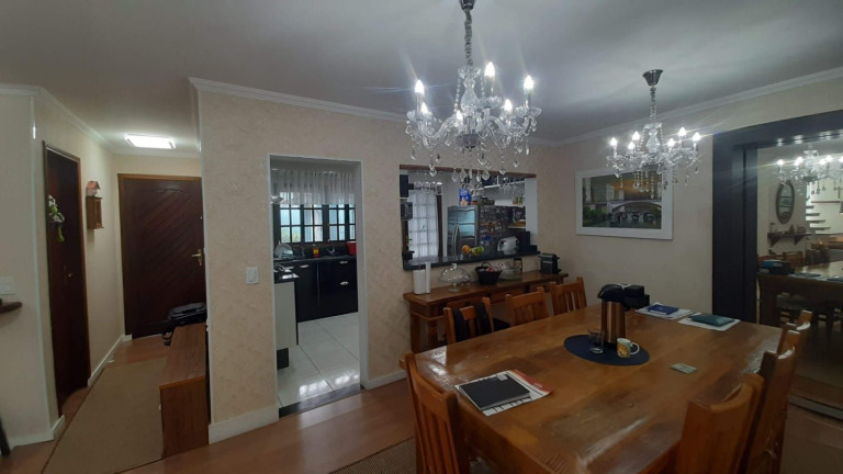 Imagem Casa com 3 Quartos à Venda ou Locação, 400 m² em Jardim Quaresmeira - Suzano Imagem Casa com 3 Quartos à Venda ou Locação, 400 m² em Jardim Quaresmeira - Suzano