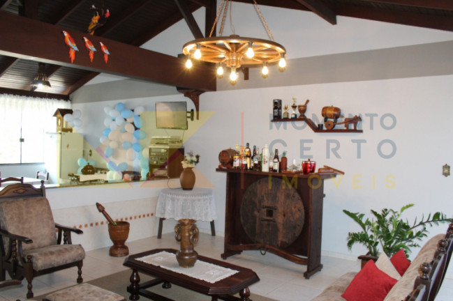 Imagem Casa com 5 Quartos à Venda, 350 m² em água Verde - Blumenau
