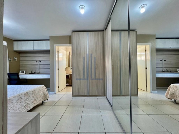 Imagem Casa com 4 Quartos à Venda, 211 m² em Tomazetti - Santa Maria Imagem Casa com 4 Quartos à Venda, 211 m² em Tomazetti - Santa Maria