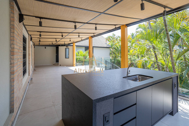 Imagem Casa com 5 Quartos à Venda, 354 m² em Alphaville - Santana De Parnaíba Imagem Casa com 5 Quartos à Venda, 354 m² em Alphaville - Santana De Parnaíba
